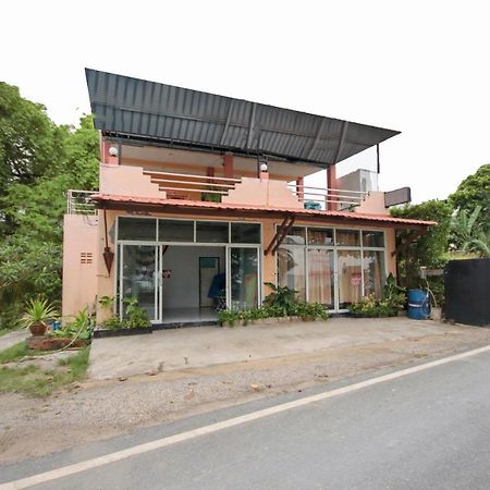 Oyo 1120 The Royhanna Beach Home Клонг-Муанг-Бич Экстерьер фото